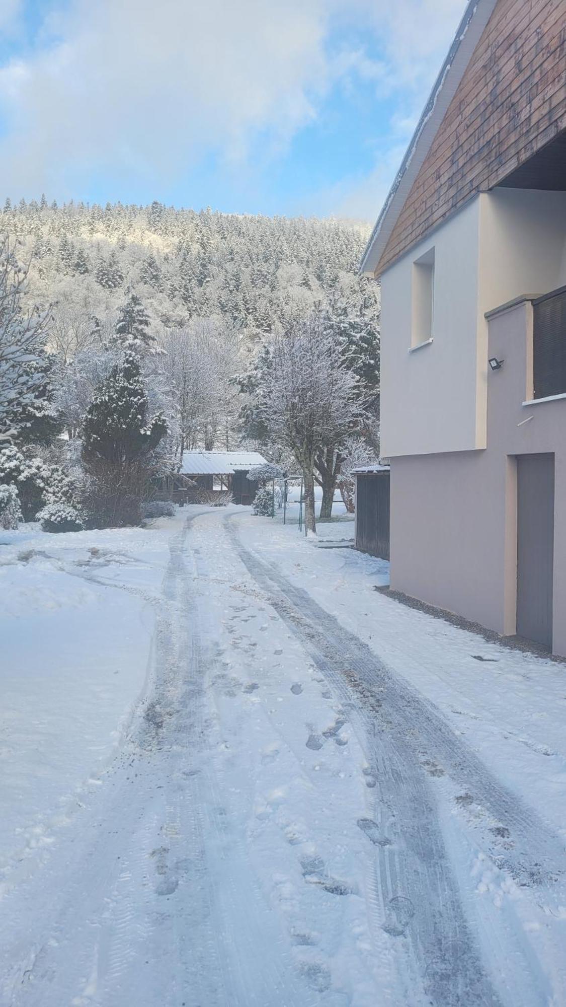Gites Les Grandes Voies - Cle Vacances Le Menil ภายนอก รูปภาพ